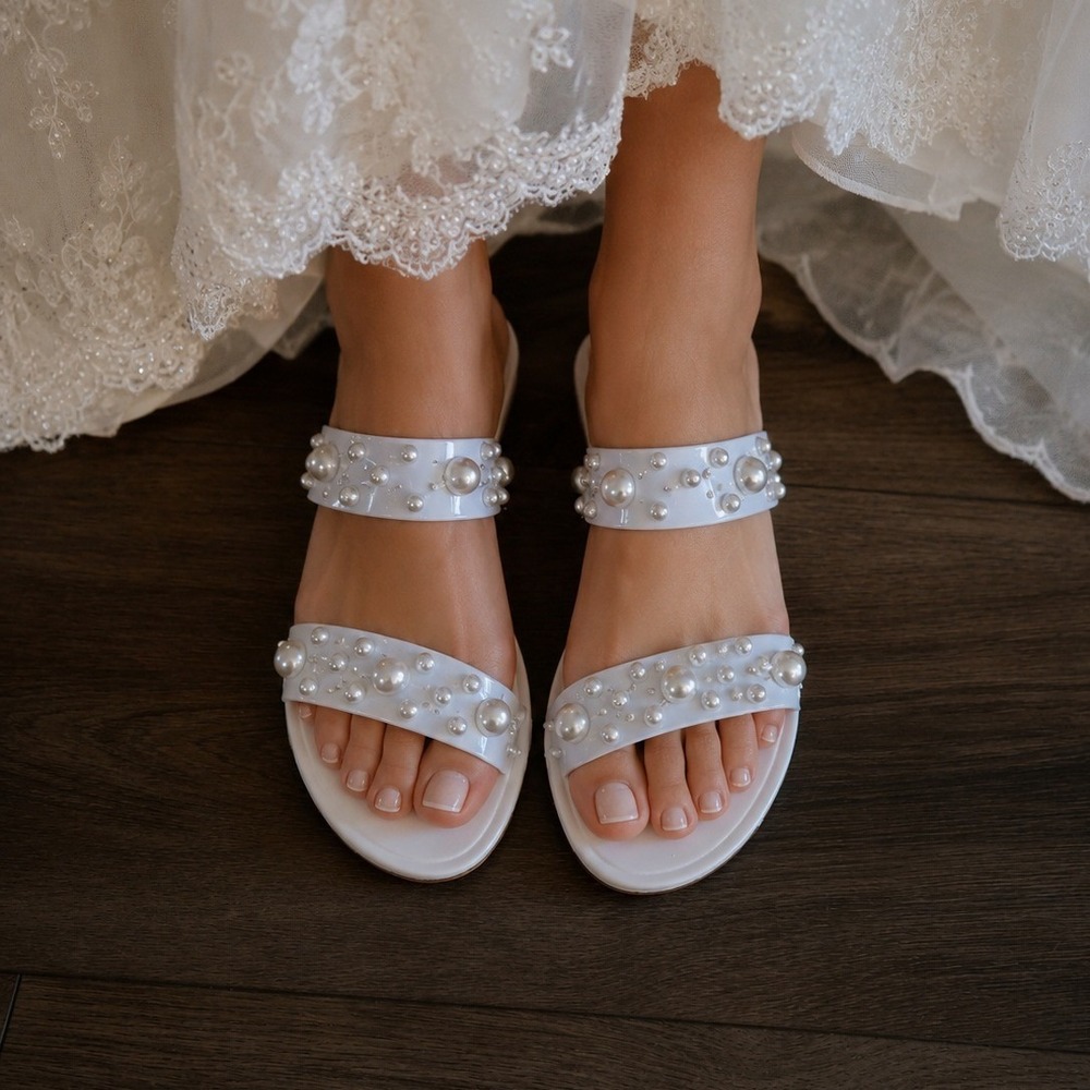 Olivia Miller‎ White Faux Pearl Embellished Jelly Slide Sandals Flat Bridal